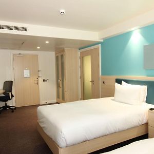 Twin Room Mobility Access